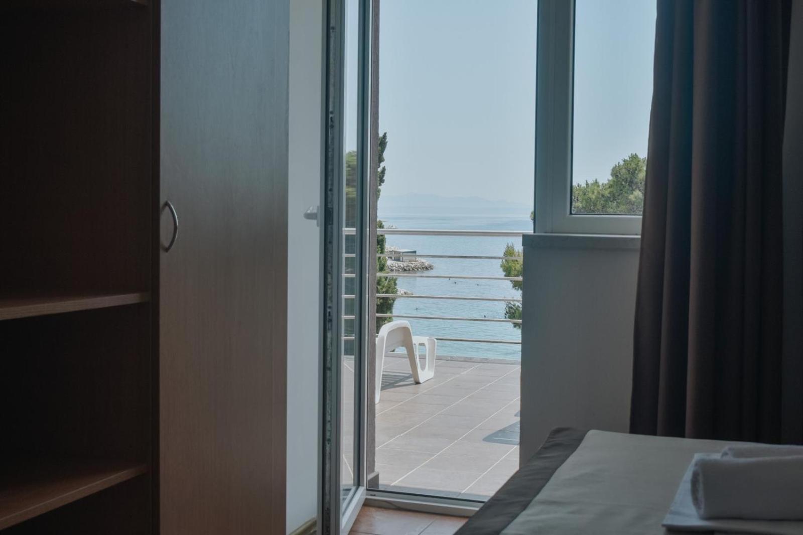 Motel Ljetni Raj Baška Voda Eksteriør bilde